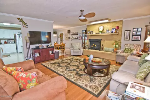644 Bogue Loop Rd, Newport, NC 28570 photo 3
