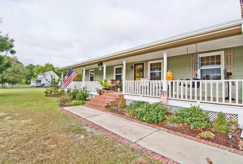 644 Bogue Loop Rd, Newport, NC 28570 photo 1