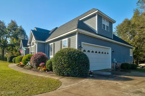 306 Frans Path, Hampstead, NC 28443 photo 2