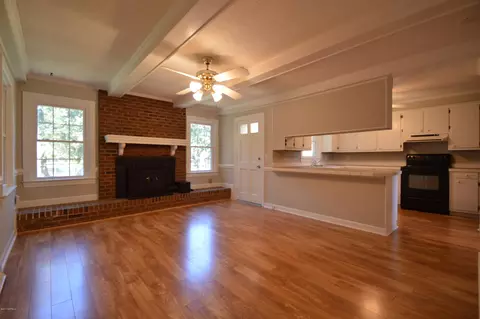 4214 Pine Forest Rd, Ayden, NC 28513 photo 6