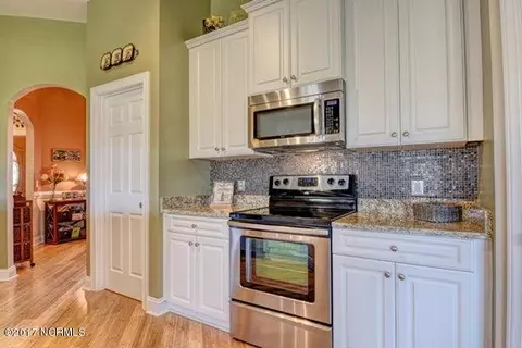 765 Castle Bay Dr, Hampstead, NC 28443 photo 44