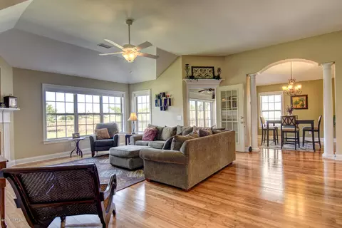 765 Castle Bay Dr, Hampstead, NC 28443 photo 31