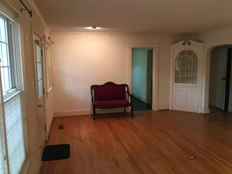 400 E Liberty St, Williamston, NC 27892 photo 4