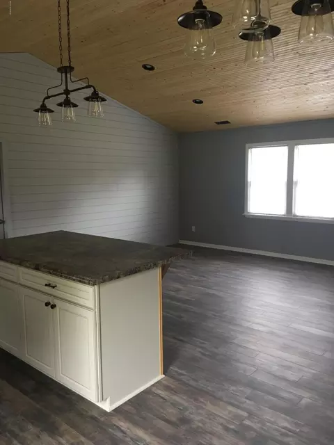 103 Pine Needle Dr, Hubert, NC 28539 photo 3