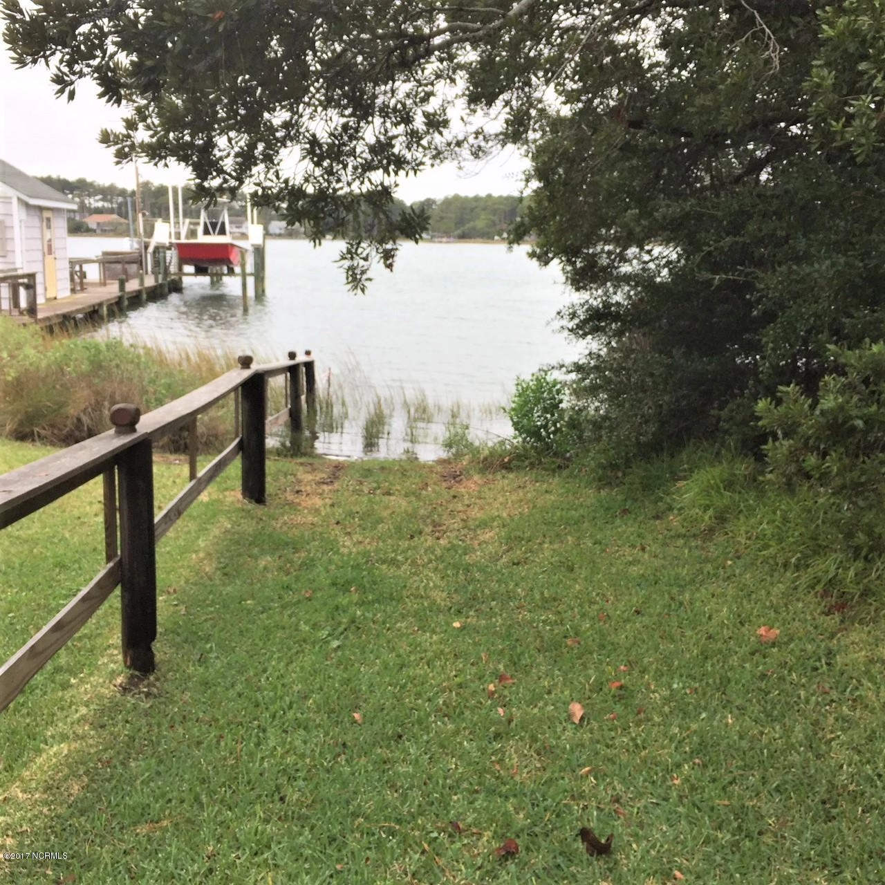 142 Alfred Dr, Gloucester, NC 28528 photo 9