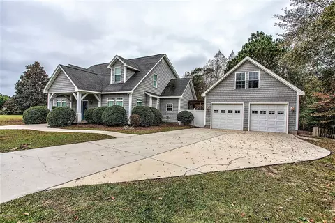 100 Middle Point Rd, Hampstead, NC 28443 photo 1