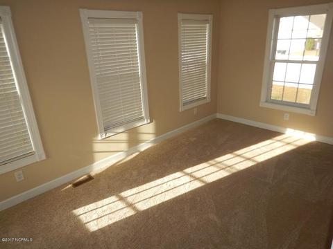 200 Middleridge Dr, Hubert, NC 28539 photo 7