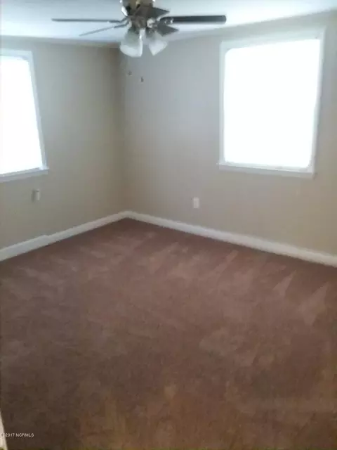232 Pine St, Wallace, NC 28466 photo 10