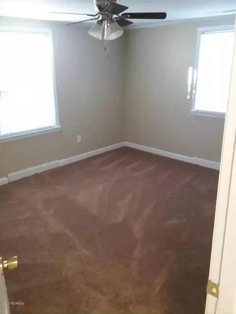 232 Pine St, Wallace, NC 28466 photo 9