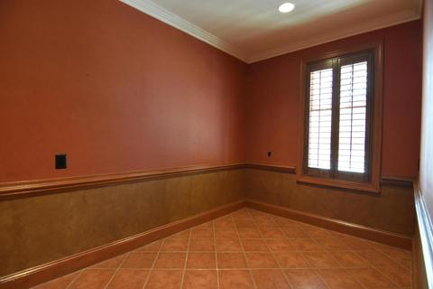 744 E Front St, New Bern, NC 28560 photo 10