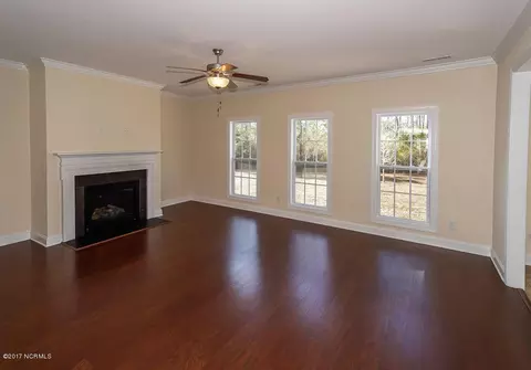 468 Landsdowne Cir, Hampstead, NC 28443 photo 6