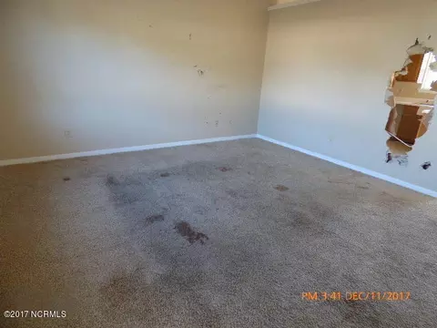 206 S Ginger Dr, Hubert, NC 28539 photo 2