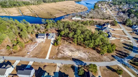 246 E Ivybridge Dr, Hubert, NC 28539 photo 3