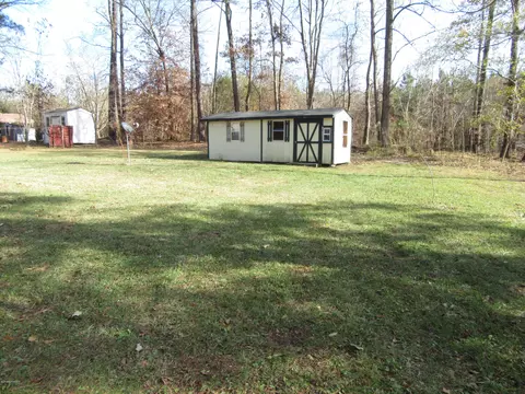 1985 Bear Trap Rd, Williamston, NC 27892 photo 4