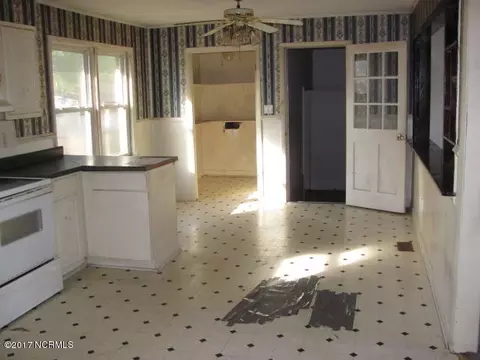 720 Prosperity Dr, Wallace, NC 28466 photo 2