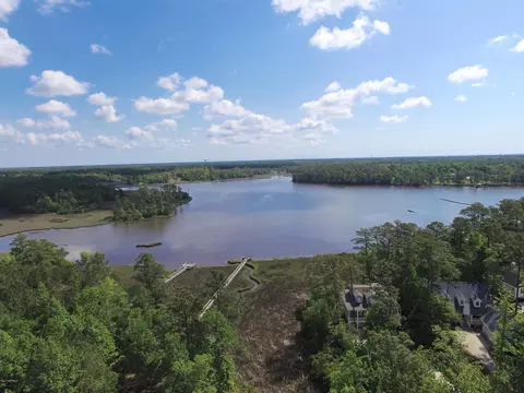 107 E High Bluff Dr, Hampstead, NC 28443 photo 6