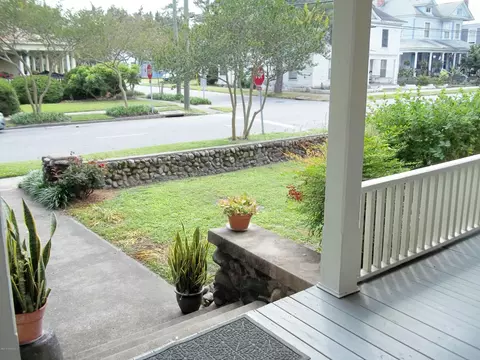 302 E 2nd St, Washington, NC 27889 photo 4
