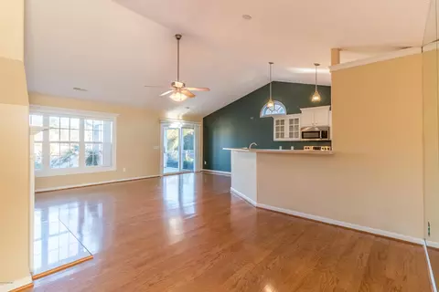 517 Azalea Dr, Hampstead, NC 28443 photo 2