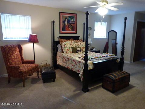 106 Bay Tree Cir, Hampstead, NC 28443 photo 8