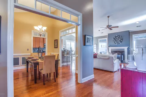 99 Scotlands Ct, Hampstead, NC 28443 photo 4