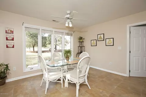 102 Pine Needle Dr, Hampstead, NC 28443 photo 15