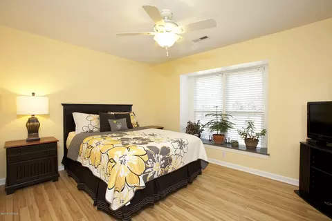 102 Pine Needle Dr, Hampstead, NC 28443 photo 24