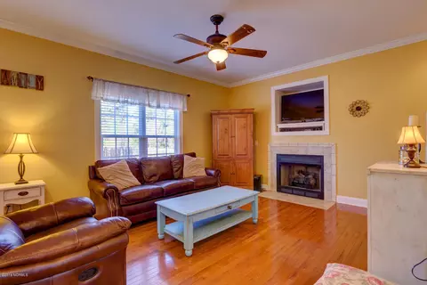 209 Contrail Rd, Hampstead, NC 28443 photo 8