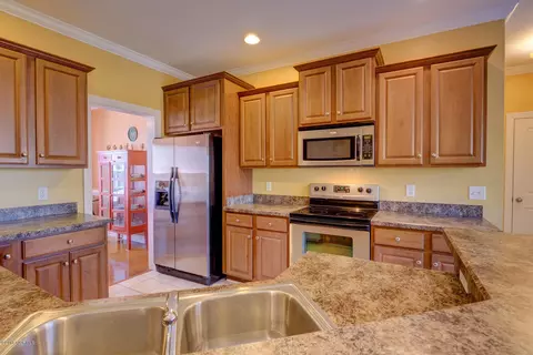 209 Contrail Rd, Hampstead, NC 28443 photo 12