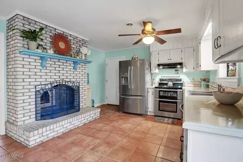 403 Raeford Rd, Hampstead, NC 28443 photo 12