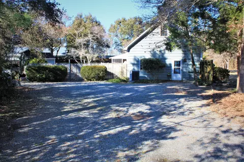 403 Raeford Rd, Hampstead, NC 28443 photo 35