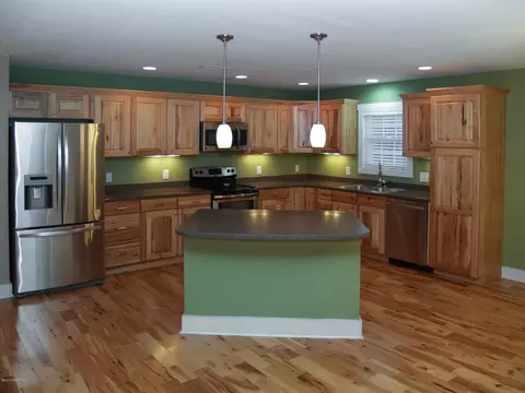 876 Sloop Point Rd, Hampstead, NC 28443 photo 8