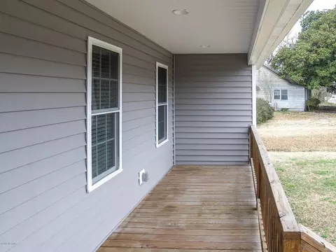 876 Sloop Point Rd, Hampstead, NC 28443 photo 4