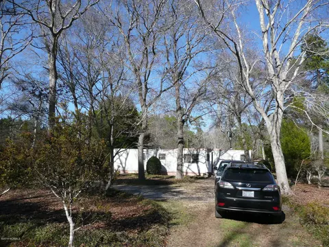 748 Lea Dr Ext, Hampstead, NC 28443 photo 4