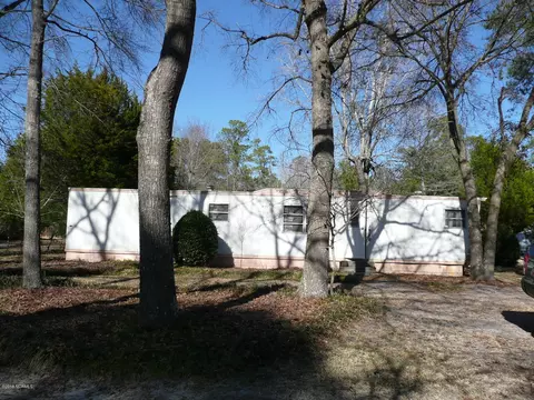748 Lea Dr Ext, Hampstead, NC 28443 photo 5