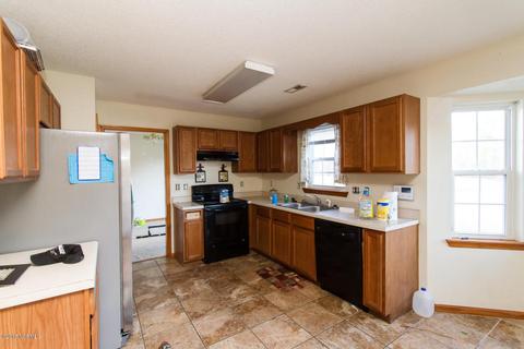 109 Appleton Ln, Richlands, NC 28574 photo 17