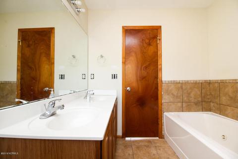 109 Appleton Ln, Richlands, NC 28574 photo 35