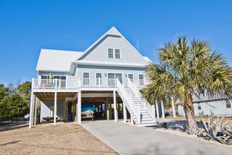 141 Sunset Dr, Swansboro, NC 28584 photo 2