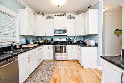 141 Sunset Dr, Swansboro, NC 28584 photo 16