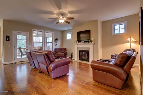 38 Thornton Dr, Hampstead, NC 28443 photo 6