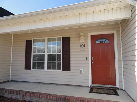 101 Fodder Dr, Hubert, NC 28539 photo 2