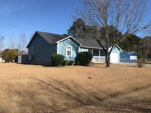 112 Pine Needle Dr, Hubert, NC 28539 photo 1