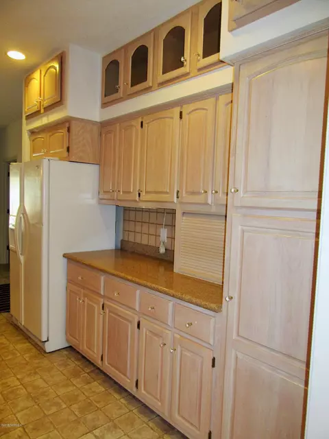 204 Lakeview Dr, Hampstead, NC 28443 photo 7