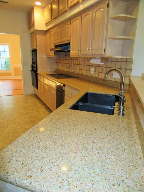 204 Lakeview Dr, Hampstead, NC 28443 photo 6
