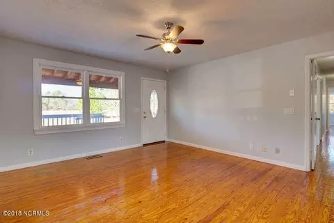 3450 Hoover Rd, Hampstead, NC 28443 photo 5