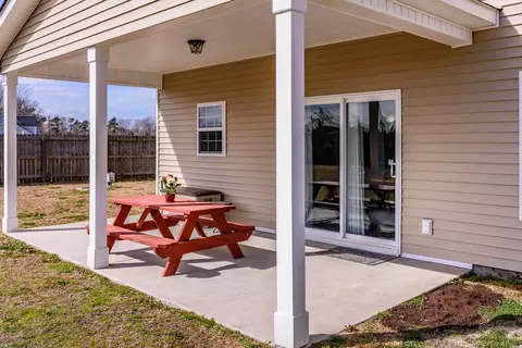 106 Willow Bridge Dr, Stella, NC 28582 photo 8