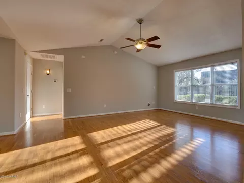 110 Bay Tree Cir, Hampstead, NC 28443 photo 6