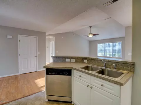 110 Bay Tree Cir, Hampstead, NC 28443 photo 10