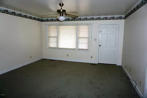 3301 Oaks Rd, New Bern, NC 28560 photo 6