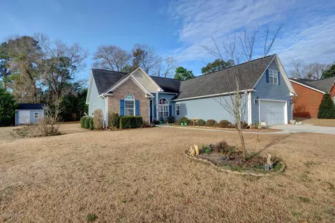 79 Shandy Way, Hampstead, NC 28443 photo 3