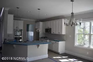 322 Aster Pl, Hampstead, NC 28443 photo 3